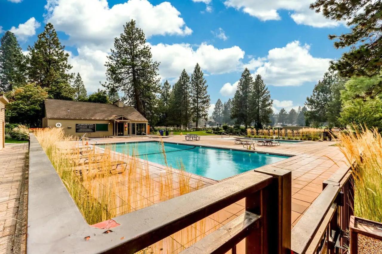 Seventh Mountain Resort Deschutes River Woods Extérieur photo