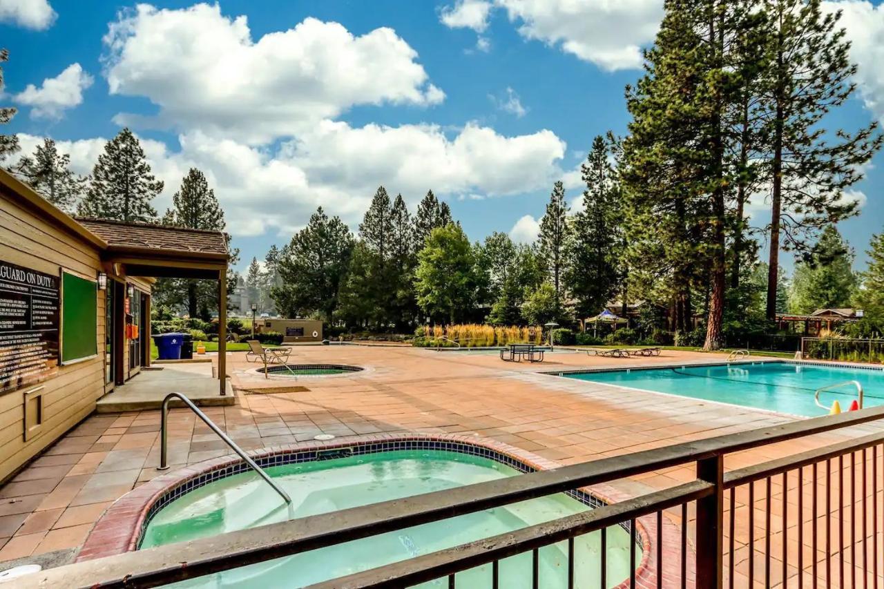 Seventh Mountain Resort Deschutes River Woods Extérieur photo